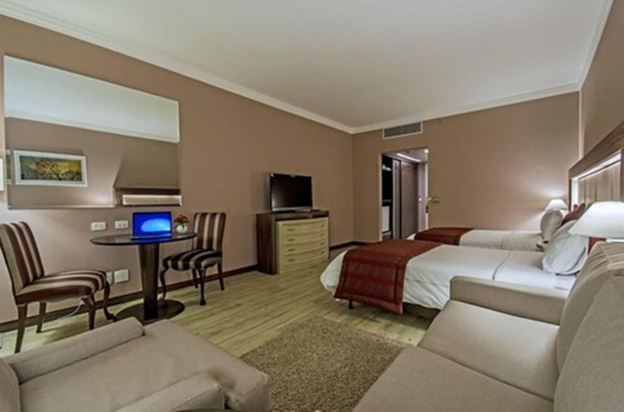 Hotel Transamerica São Paulo Zewnętrze zdjęcie A room at the hotel
